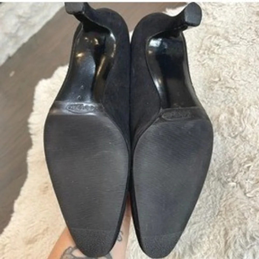 Paolo Black Suede Pumps Made in Italy Almond Toe Kitten Heel Womens Size 8.5 M
